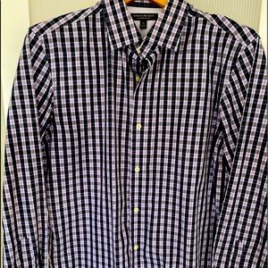 Banana Republic Men’s no iron button down